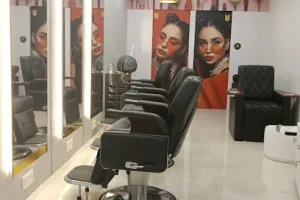 AAURA - LUXURY UNISEX BEAUTY SALON &amp; SPA