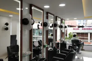 Toni&amp;Guy Essensuals Hairdressing