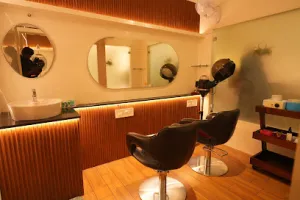 Blossom Bridal &amp; Beauty Lounge