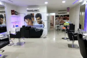 Naturals Salon