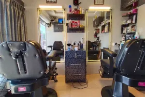 Trendz Saloon and Parlour