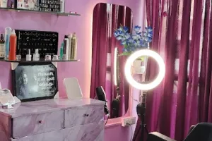 The Glam women's beauty and bridal lounge(AC)