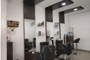 Krish men's beauty parlour