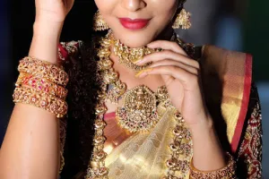 susi beauty parlour