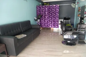 Dhaya 24 Beauty parlour/saloon