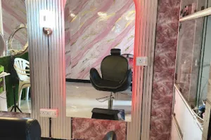 Nithya Parlour**Tattoos &amp; Institute