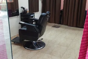 DS ROYAL LOOK SALON