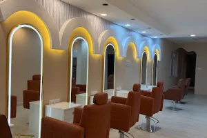 Studio Vogue Luxury Salon &amp; Academy – Avadi
