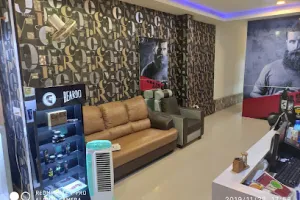 Art 1 Unisex Salon