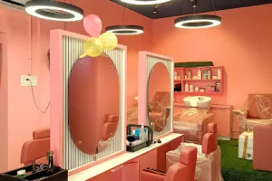 DSIGN Artistic Salon