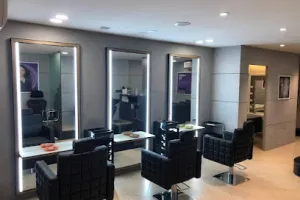 Naturals Salon