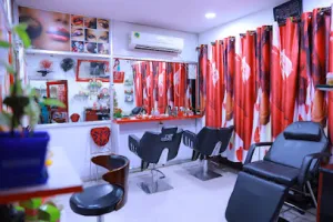 Hi-Tech Beauty Parlour