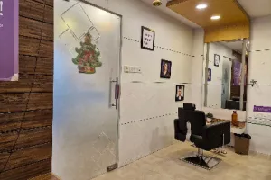 Naturals Salon