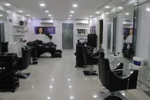 Naturals Signature Salon &amp; Spa, Beauty Parlor,