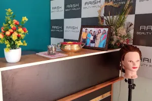 Aaish Beauty Parlour
