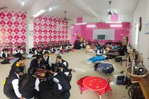 Womens Point Fashion Designer Makeup Academy