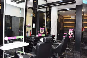 Green Trends Unisex Hair &amp; Style Salon