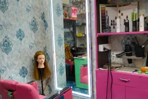 SKY LARK Hair &amp; Beauty Salon