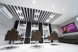 Naturals Salon