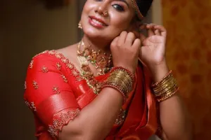 Riyaa Makeovers | Bridal Makeup Artist &amp; Beauty Parlour Dindigul