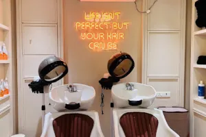 CHIC Unisex Salon and Academy