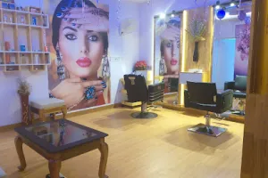 Butterfliesz Beauty Lounge N Academy