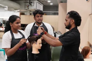 Naturals Beauty Academy