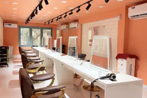 Studio Vogue Luxury Salon &amp; Academy