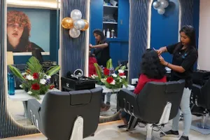 Unikaa Unisex Beauty Salon &amp; Academy Sikkandar Savadi, Madurai