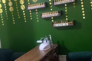 Livi’s Unisex Salon and Beauty Academy