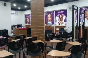 Naturals Training Academy Tirunelveli - Beautician Courses