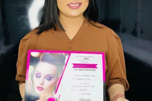 LAKMÉ ACADEMY
