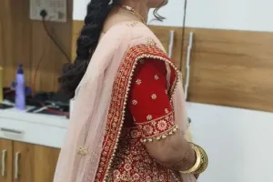 Sakhi beauty salon &amp; Academy