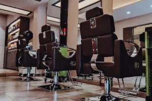 REYSIM SALON &amp; ACADEMY