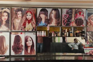 Ruby Makeover &amp; Makeup Academy
