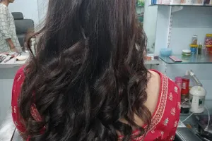 Hiral's Beauty &amp; Hair Salon.