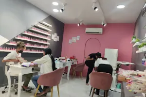 Nails &amp; Glams - ISO Certified The Best Professional Nail Art Training Academy