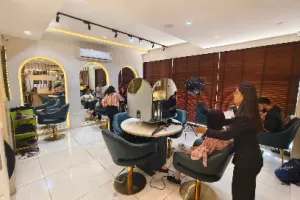 Vanshi's Beauty Salon &amp; Academy