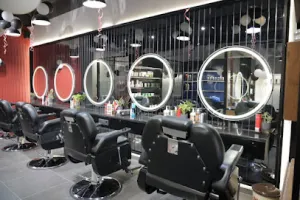 RD Family Salon &amp; Academy