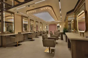 Akruti Salon &amp; Academy
