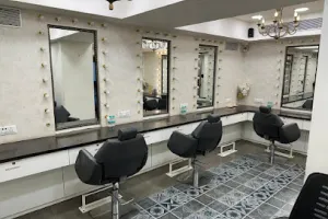 Bonanza Salons &amp; Academy Jamnagar