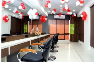 LAKMÉ ACADEMY POWERED BY APTECH