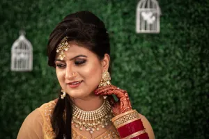 Silver Eyes Beauty Salon &amp; Academy