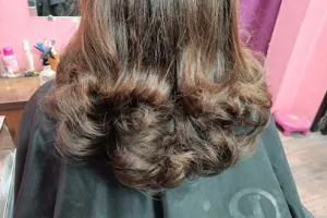 Aromatic Salon આણંદમાં શ્રેષ્ઠ બ્યુટી સલૂન