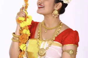 Subhaghosh Beauty Academy