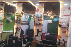BRAND Unisex Salon and spa