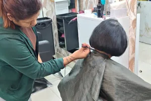 PINKS GLAMAZON FAMILY SALON
