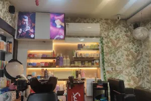 CZAR Family Salon