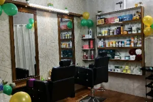 Aura Ladies Salon