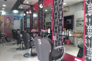 Selfii Hair &amp; Beauty Salon